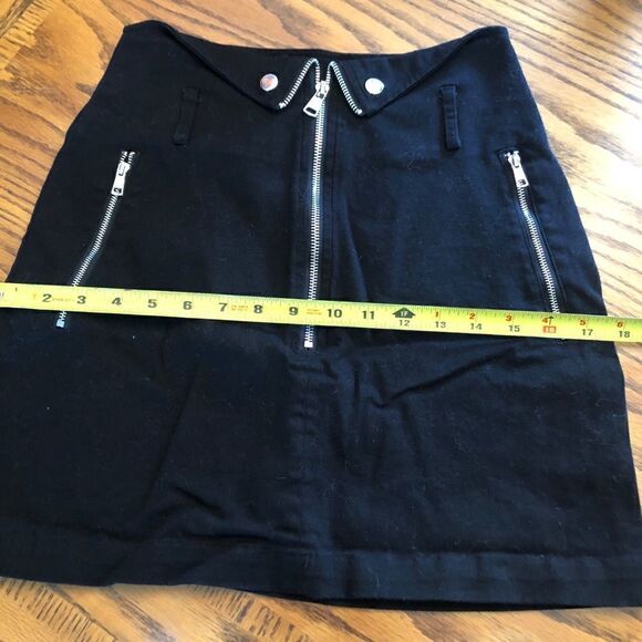 Forever 21 black denim 3 zipper mini skirt size small - Picture 6 of 9